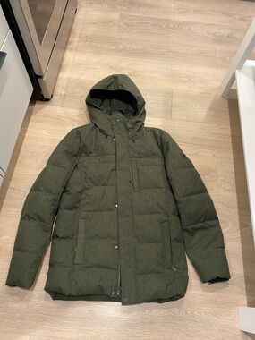 Men's Hooded Quilted Puffer Jacket in Olive Green